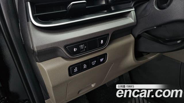 Kia Carnival 2025 — Şəkil 18/20