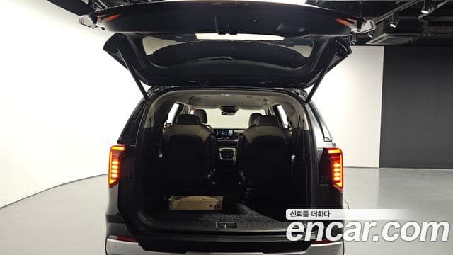 Kia Carnival 2025 — Şəkil 20/20