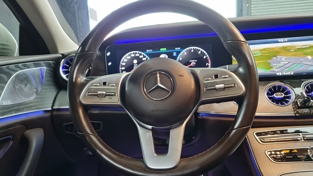 Mercedes-Benz CLS-Class 2020 — ფოტო 8/18