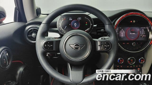 Mini Cooper S 2023 — ფოტო 2/19