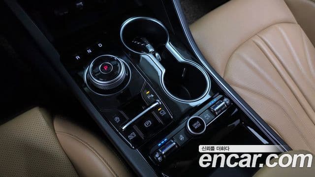 Kia K5 2021 — ფოტო 9/20
