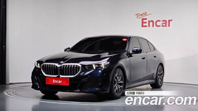 BMW 5 Series, 2024