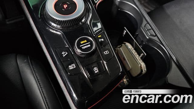 Kia Sportage 2022 — ფოტო 19/20