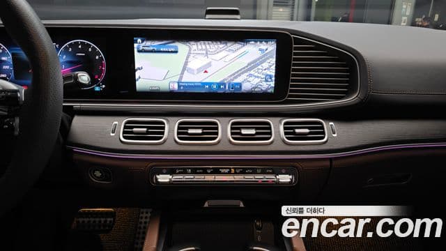 Mercedes-Benz GLS-Class 2025 — Photo 4/20