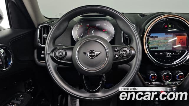 Mini Cooper Countryman 2021 — ფოტო 15/20
