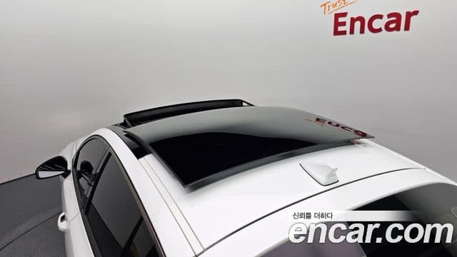 Kia Stinger 2022 — Şəkil 15/20
