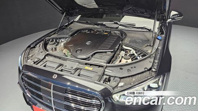 Mercedes-Benz S-Class 2025 — Фото 6/20