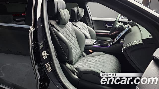 Mercedes-Benz S-Class 2025 — Фото 12/20