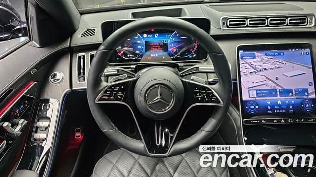 Mercedes-Benz S-Class 2025 — Фото 13/20