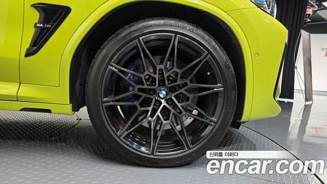 BMW X4M 2022 — Photo 17/32
