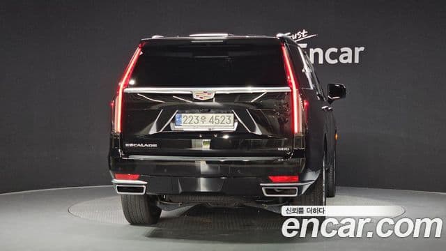 Cadillac Escalade 2022 — ფოტო 3/20