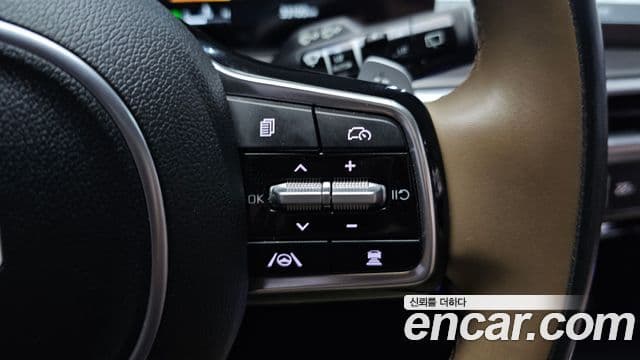 Kia Sorento 2024 — ფოტო 17/20