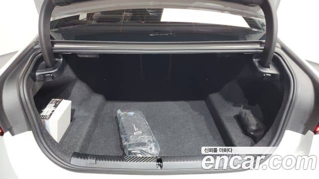 BMW 5 Series, 2025
