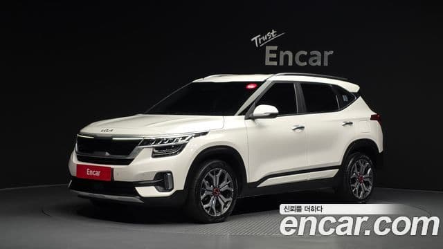 Kia Seltos 2022 — ფოტო 1/20