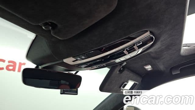 Porsche Panamera 2019 — Şəkil 20/20