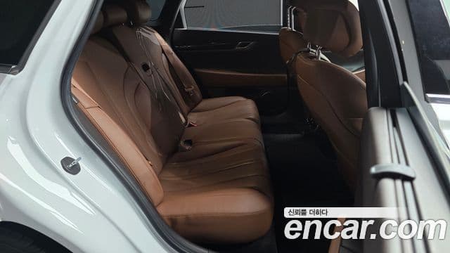 Genesis Electrified G80 2021 — Şəkil 11/20