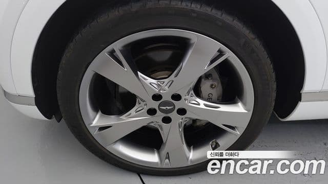 Genesis GV80 2022 — ფოტო 16/20