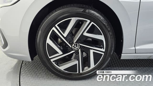 Volkswagen Jetta 2023 — Şəkil 5/20
