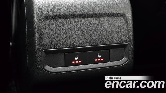 Volkswagen Jetta 2023 — Şəkil 19/20