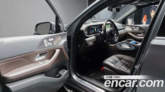 Mercedes-Benz GLS-Class 2022 — Фото 9/20