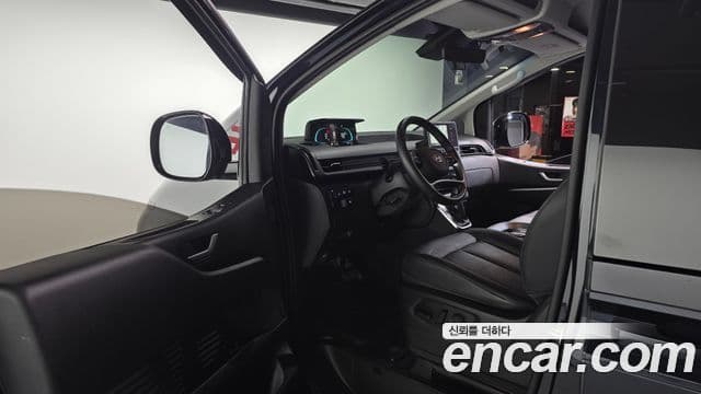 Hyundai Staria 2024 — ფოტო 10/20