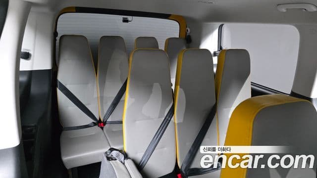 Hyundai Staria 2024 — Şəkil 13/20