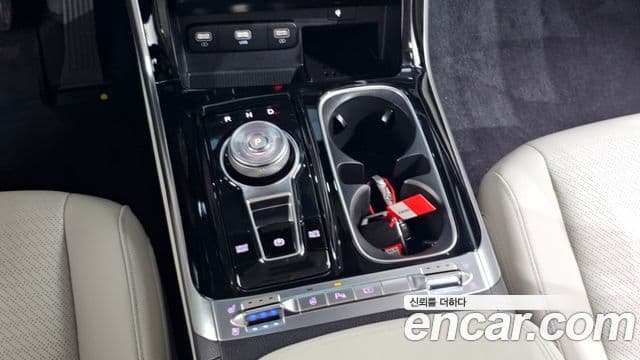Kia Carnival 2022 — Фото 9/20