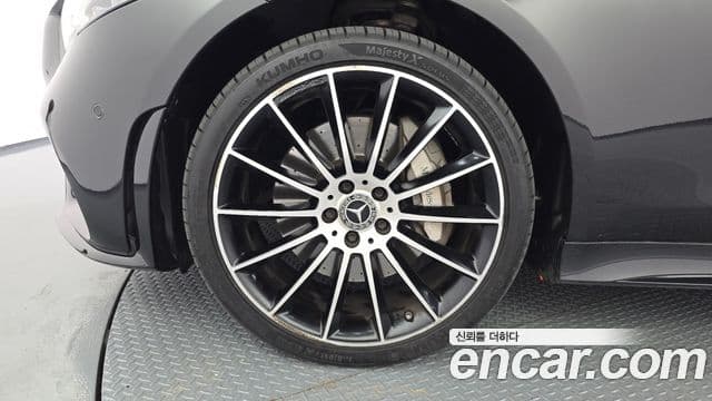 Mercedes-Benz CLS-Class 2020 — Фото 5/20