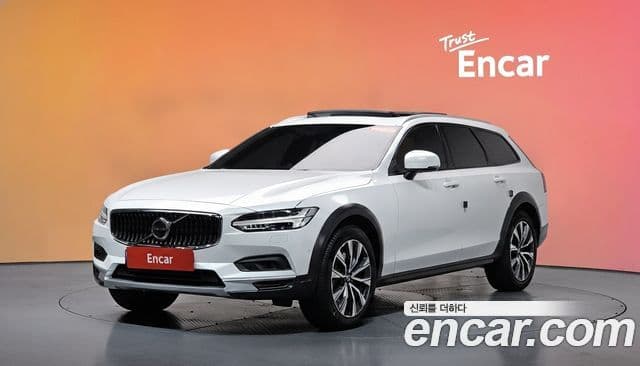 Volvo V90 Cross Country 2021 — ფოტო 1/20