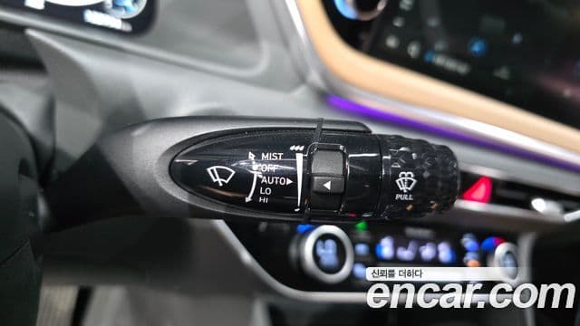 Hyundai Sonata 2020 — ფოტო 19/20