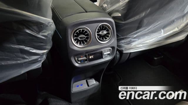 Mercedes-Benz G-Class 2026 — Photo 6/34