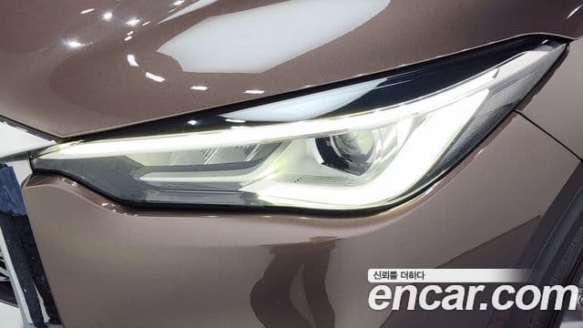 Infiniti QX50 2019 — Photo 18/31
