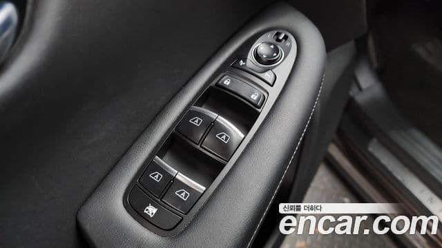 Infiniti QX50 2019 — Photo 30/31