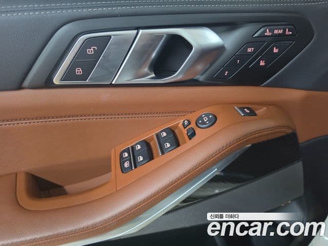 BMW X7 2025 — фото 15 из 20