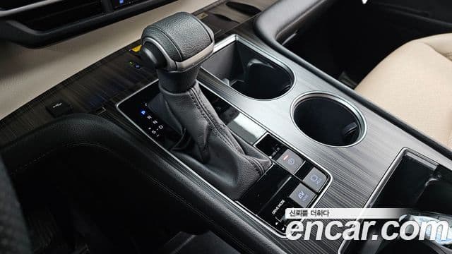 Toyota Sienna 2024 — Şəkil 9/20