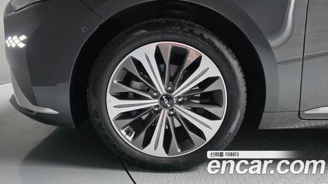 Kia K8 2024 — фото 4 из 20