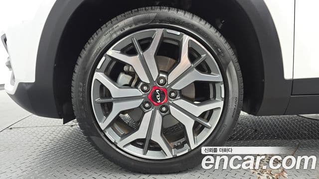 Kia Seltos 2022 — Şəkil 5/20