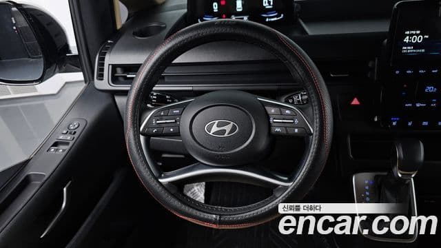 Hyundai Staria 2025 — Фото 13/20