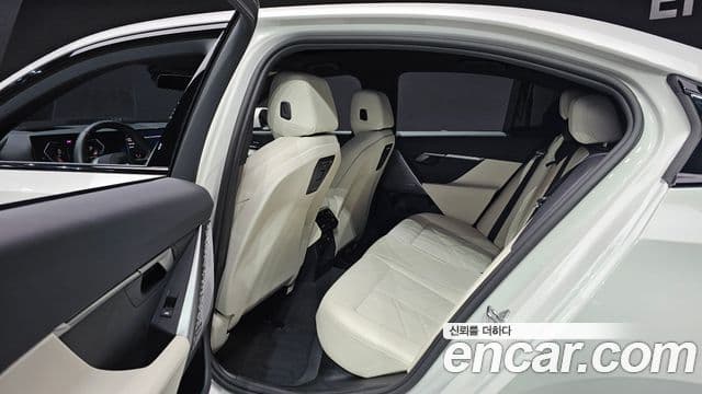 BMW 5 Series 2024 — ფოტო 11/20