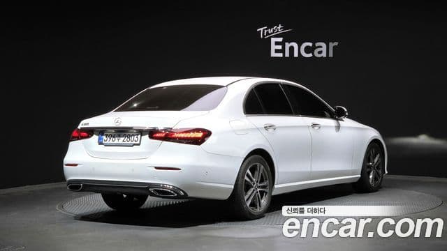 Mercedes-Benz E-Class 2023 — Şəkil 2/20