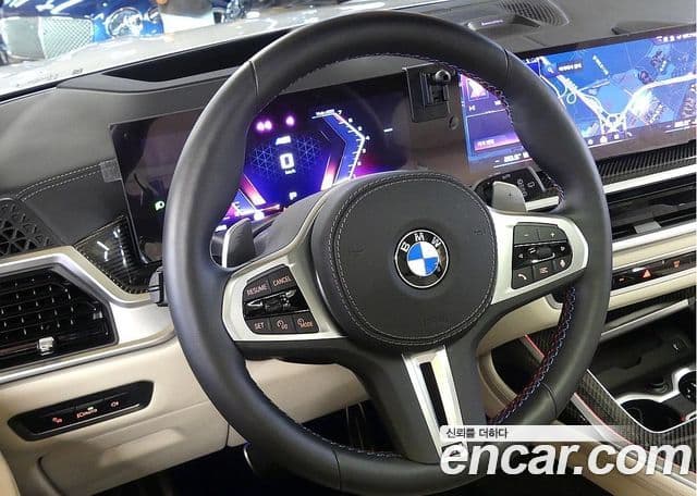 BMW X7 2024 — Фото 12/20