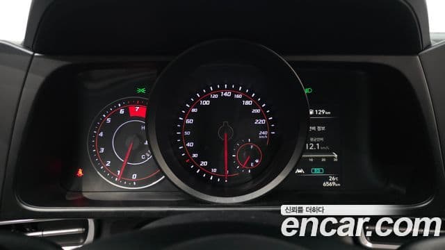 Hyundai Avante 2023 — ფოტო 8/20