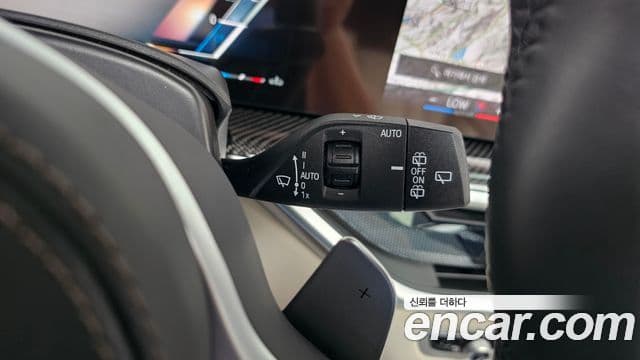 BMW X7 2025 — Photo 38/39