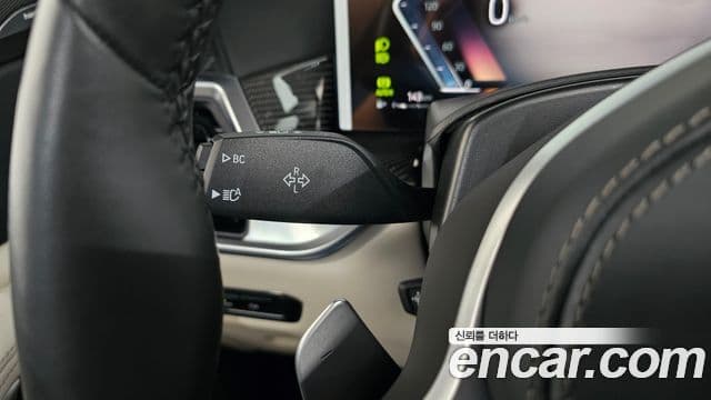 BMW X7 2025 — Photo 30/39