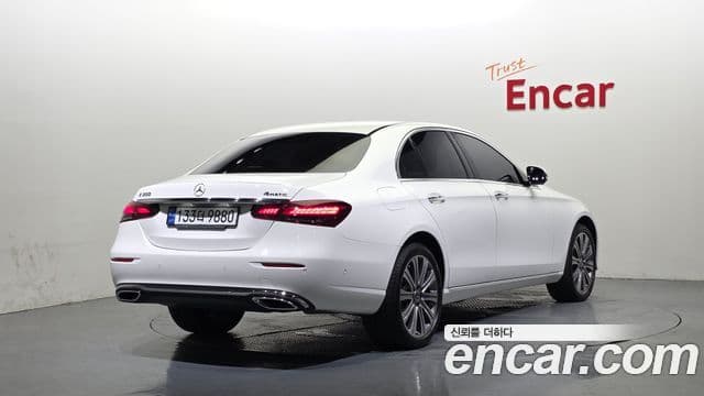 Mercedes-Benz E-Class 2023 — Şəkil 2/20