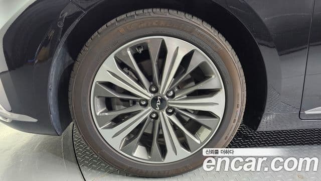Kia K8 2021 — ფოტო 5/20