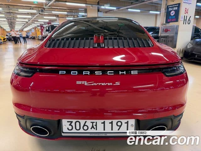 Porsche 911 2020 — фото 4 из 18
