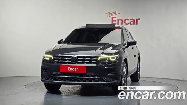 Volkswagen Tiguan 2018 — ფოტო 3/20