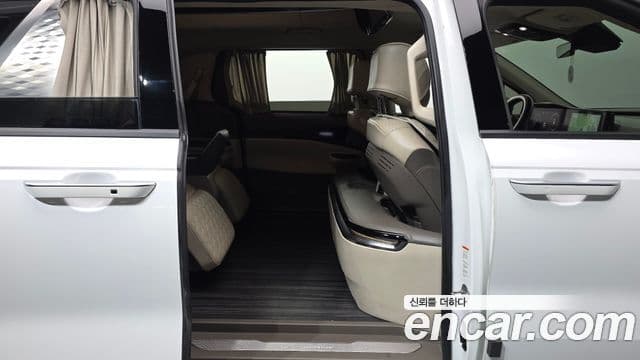 Kia Carnival 2022 — Şəkil 12/20