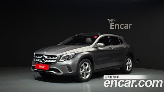 Mercedes-Benz GLA-Class 2018 — Фото 1/20